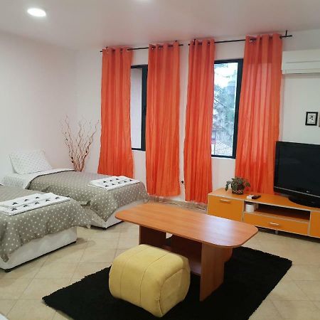 Нощувки Шумен Extérieur photo